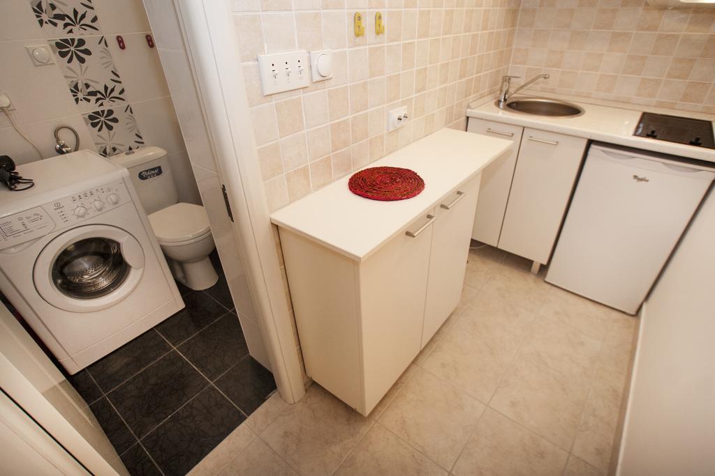 Atelier 1 Apartment Belgrad Zimmer foto